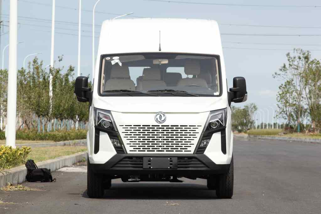 Dongfeng كابتن V ركاب (فان ركاب 11 إلى 14 راكب)